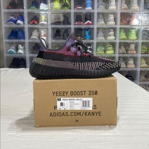 Yeezy 350 v2 Yecheil men’s size 8.5